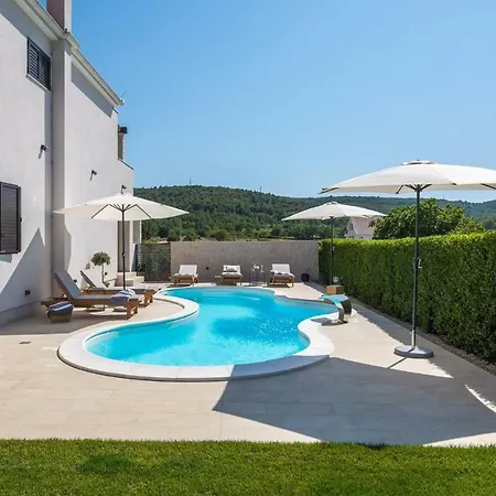 Amare Villa